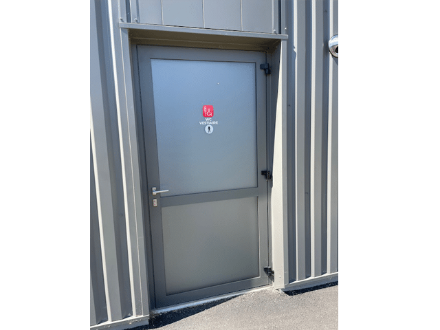 Photo d'une des portes blindée d'accès au box de Lockn'box La Rochelle.